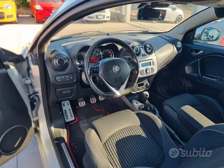 Alfa Romeo Mito 2011 photo 5