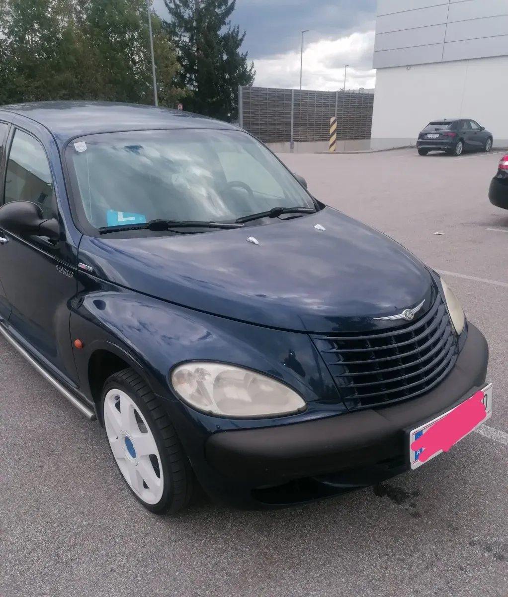 Chrysler Pt Cruiser 2000 photo 2