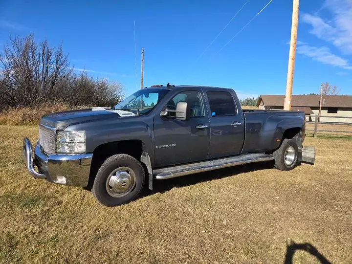 Chevrolet Silverado 3500Hd 2009 photo 4