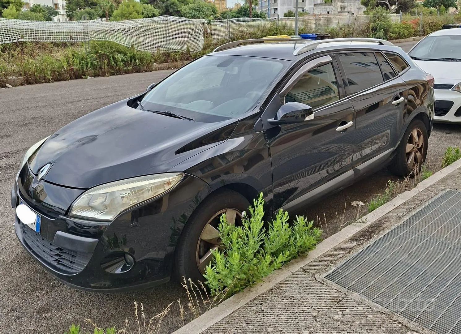 Renault Megane 2010 photo 2