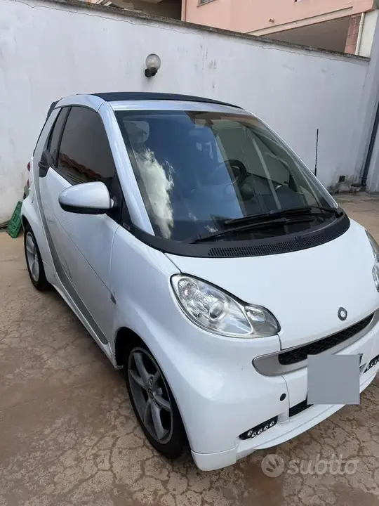 Smart Fortwo 2011 photo 3
