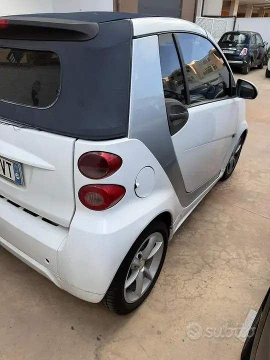 Smart Fortwo 2011 photo 5