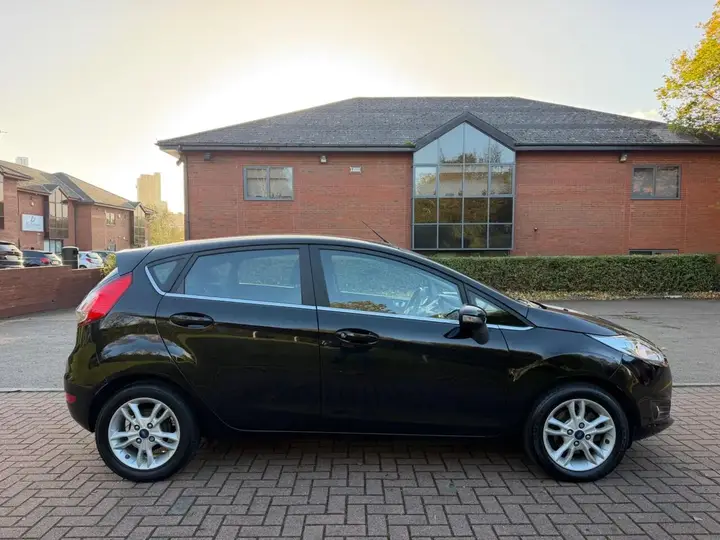 Ford Fiesta 2017 photo 4