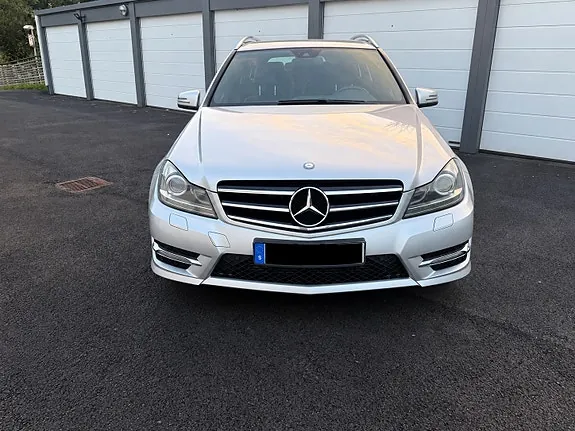 Mercedes-Benz C180 2014 photo 2