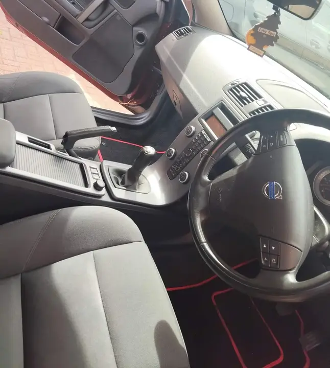 Volvo C70 2010 photo 4