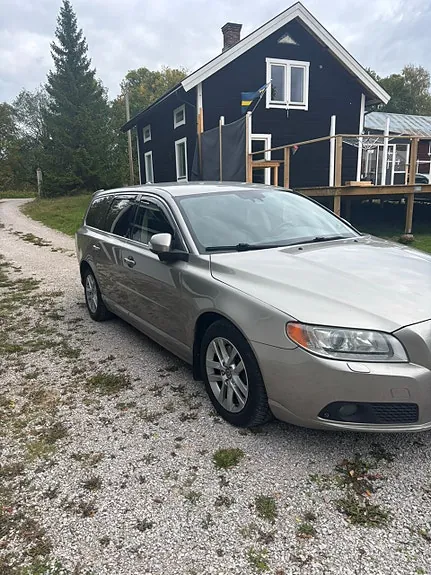 Volvo V70 2009 photo 4