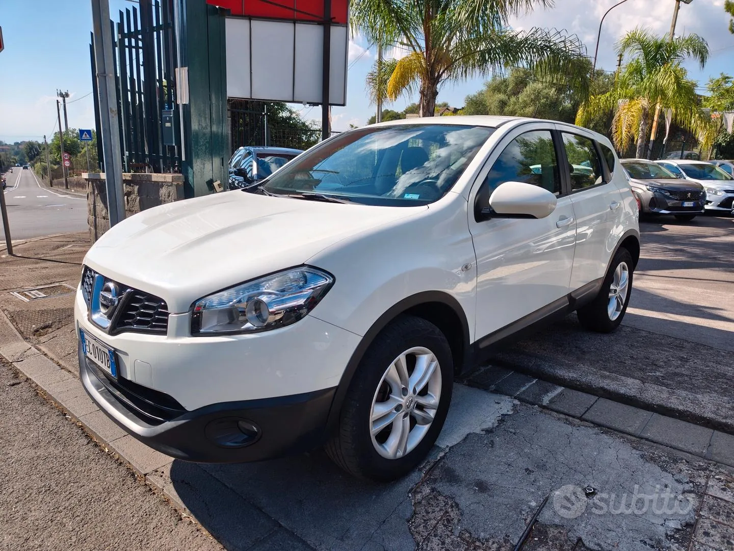 Nissan Qashqai 2010 photo 2