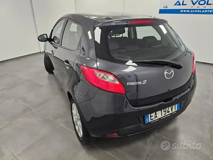 Mazda Mazda2 2009 photo 5