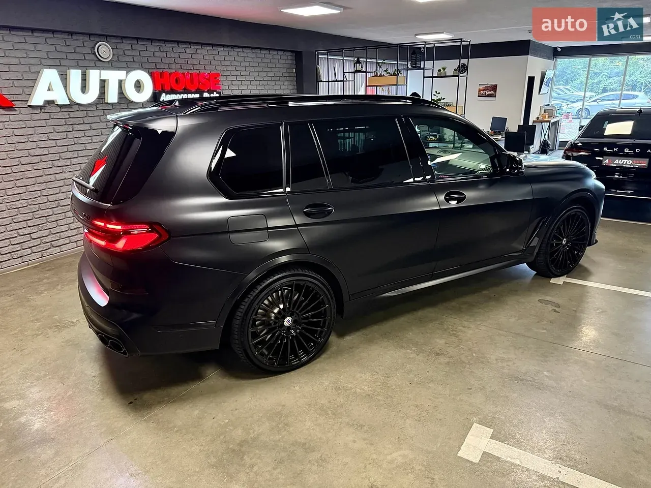 BMW X7 2024 photo 2