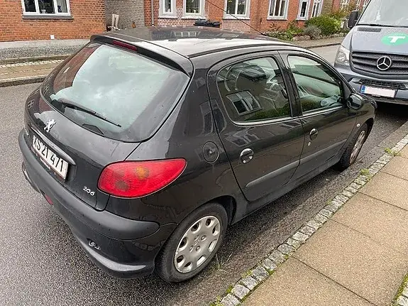 Peugeot 206 2005 photo 3