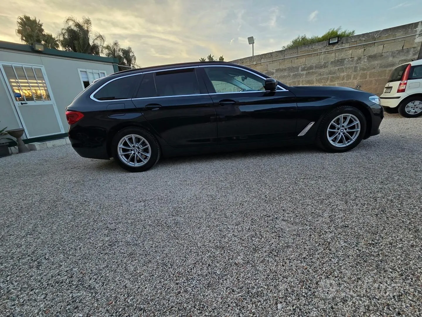 BMW 520D Touring 2018 photo 2