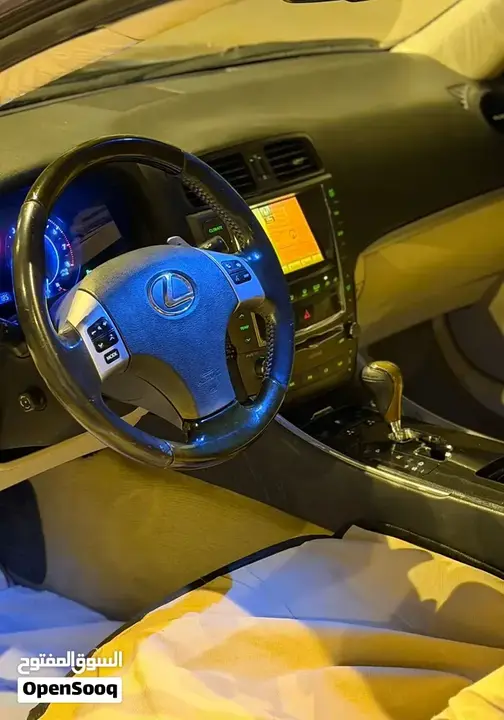 Lexus Is 2011 photo 4