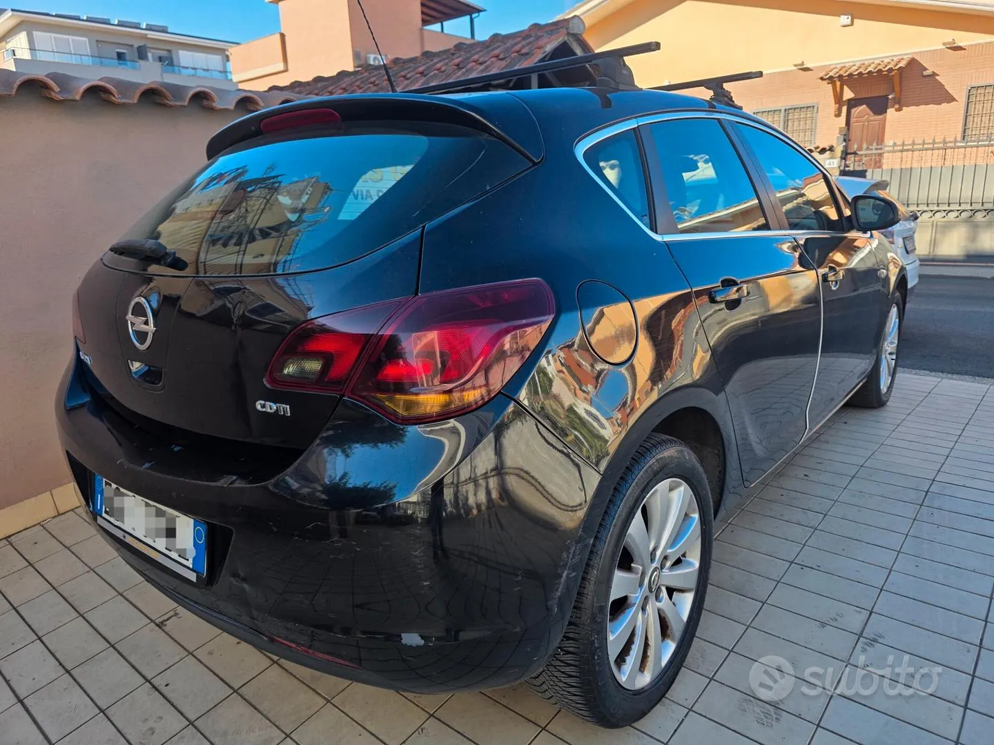 Opel Astra 2011 photo 3