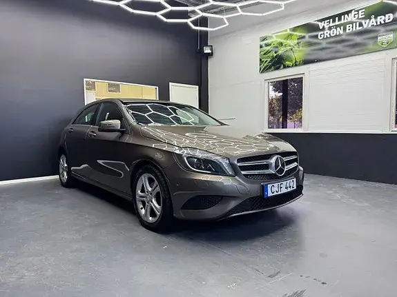 Mercedes-Benz A 180 2014 photo 3