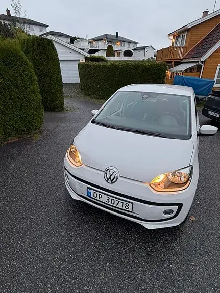 Volkswagen Up 2013 photo 3