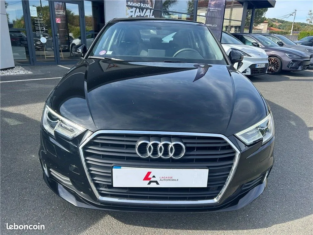 Audi A3 2018 photo 2