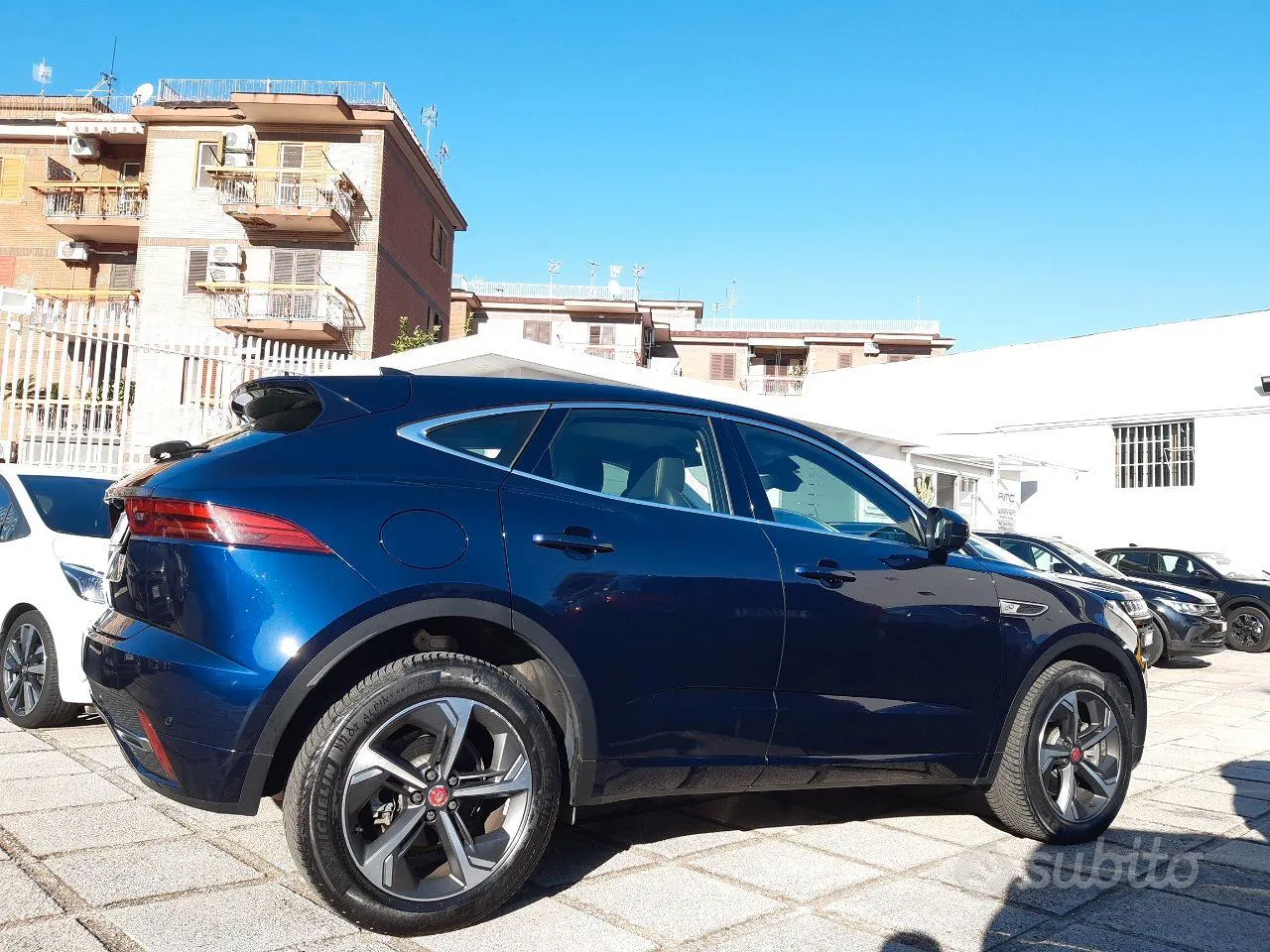 Jaguar E-Pace 2022 photo 4