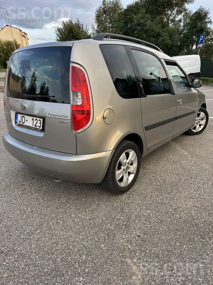 Skoda Roomster 2008 photo 5