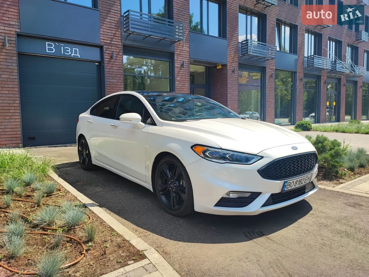 Ford Fusion 2016 photo 2