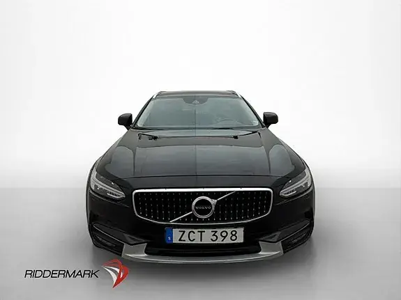Volvo V90 Cross Country 2018 photo 2