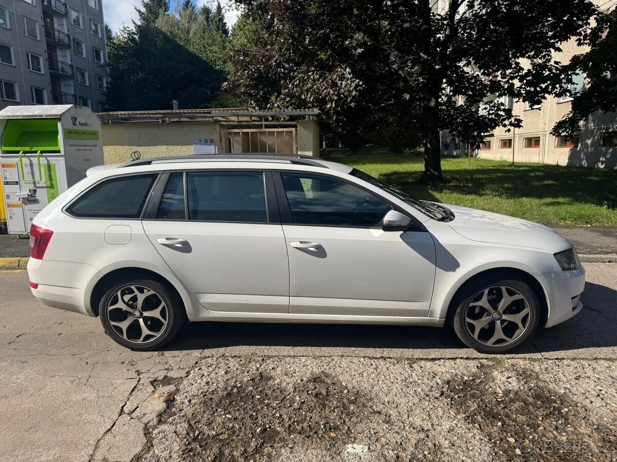 Skoda Octavia 2014 photo 2