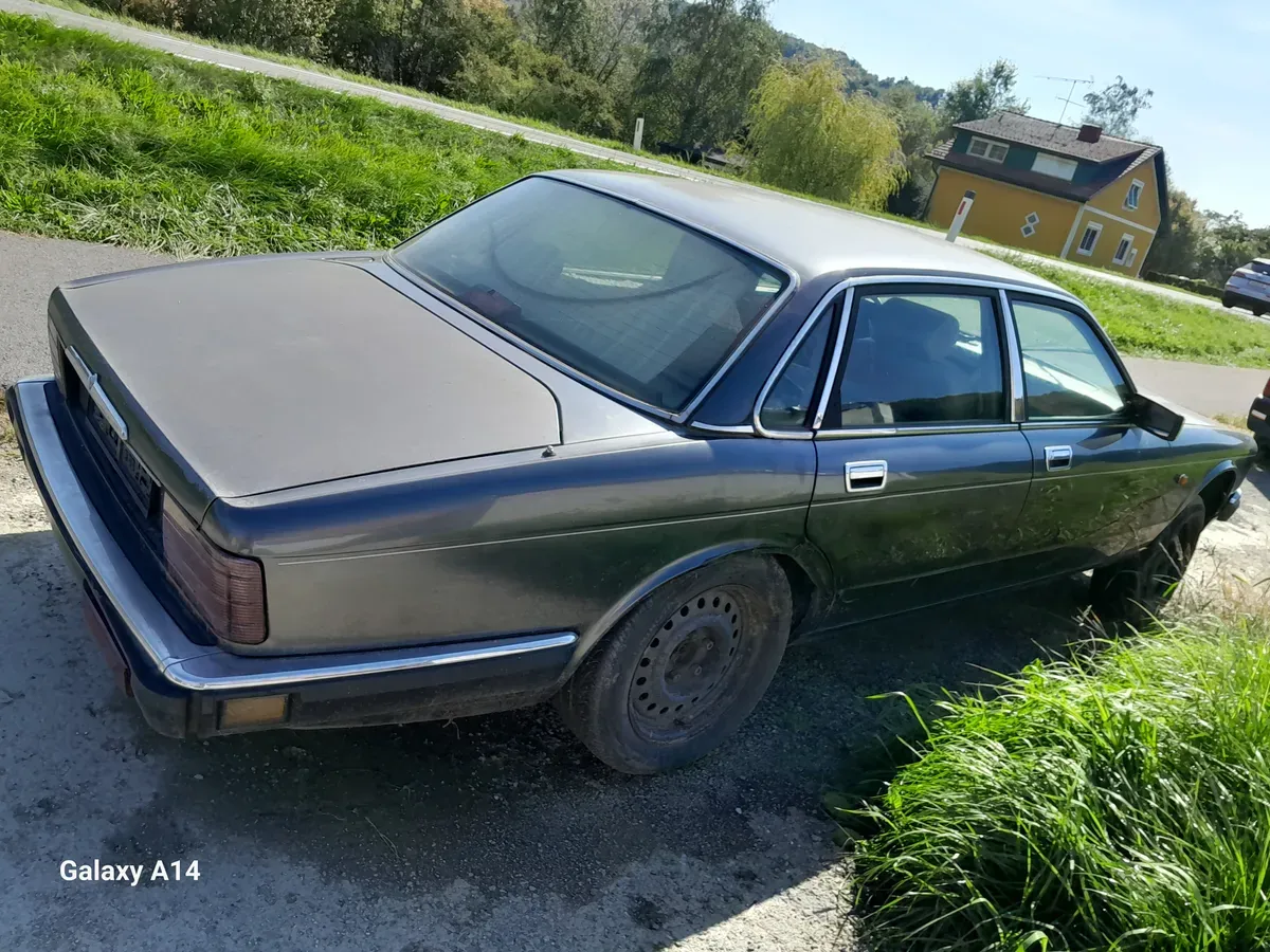 Jaguar Xj 1990 photo 2