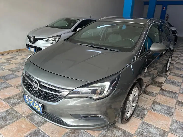 Opel Astra 2017 photo 2
