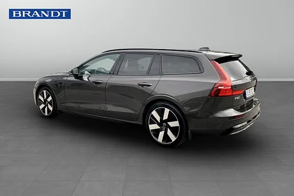Volvo V60 2025 photo 3