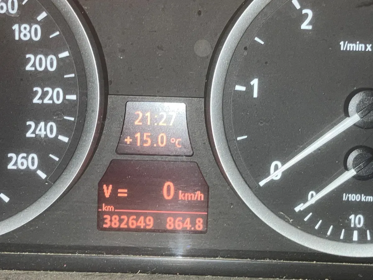 BMW 5 Series 2006 photo 2