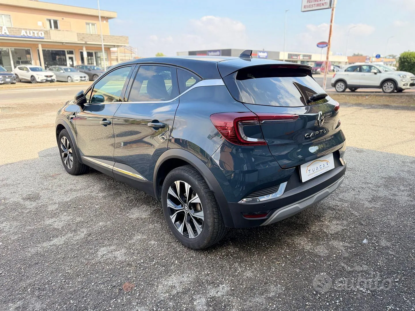 Renault Captur 2023 photo 3