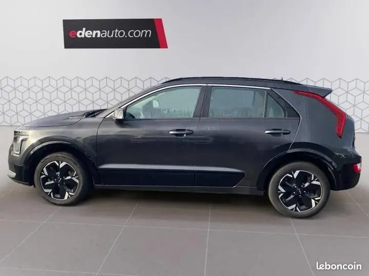 Kia Niro 2023 photo 2