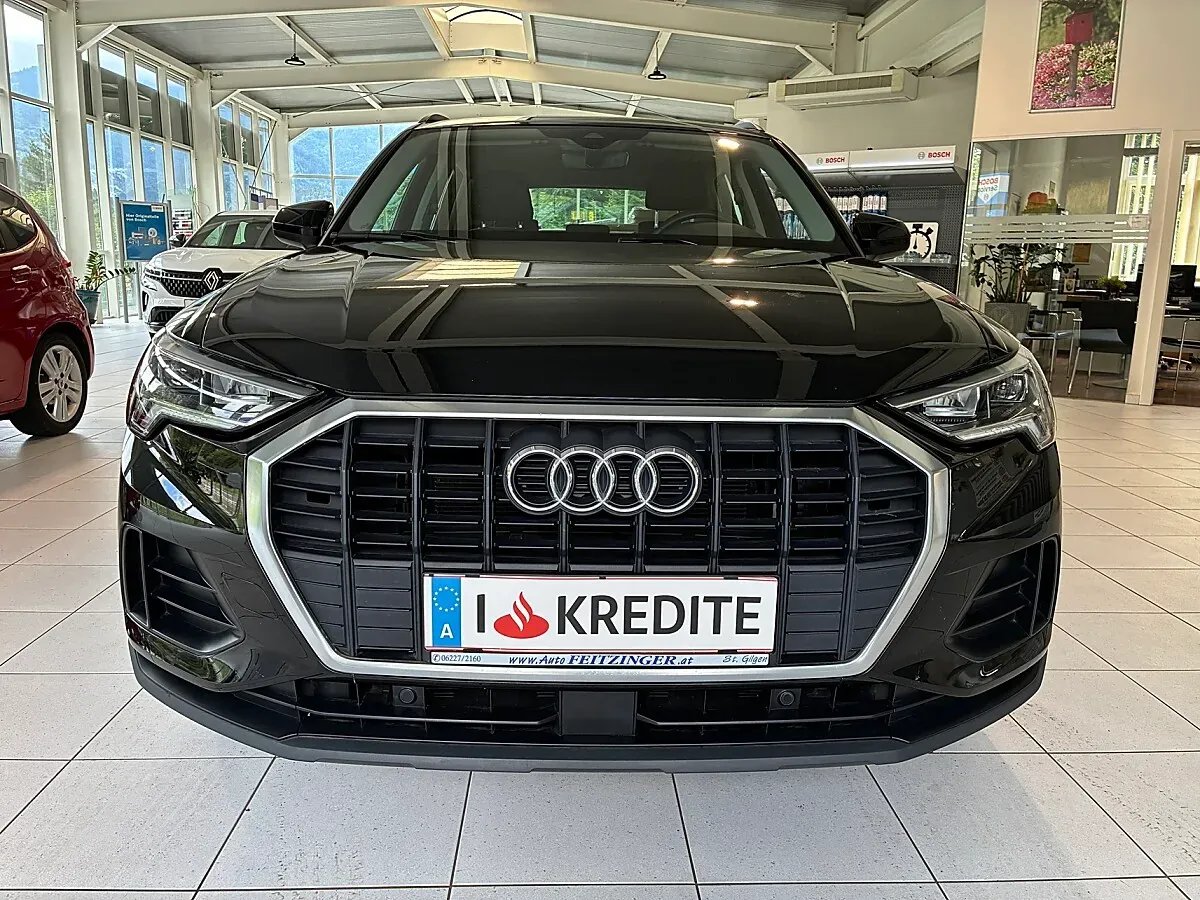 Audi Q3 2020 photo 2