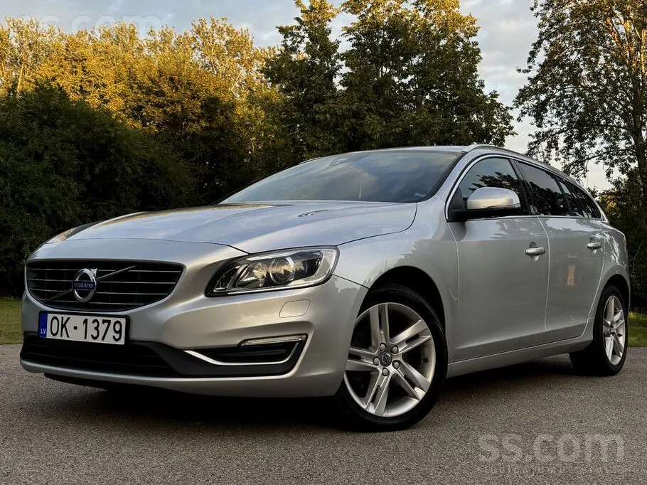 Volvo V60 2015 photo 2