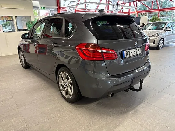 BMW 218D 2018 photo 3