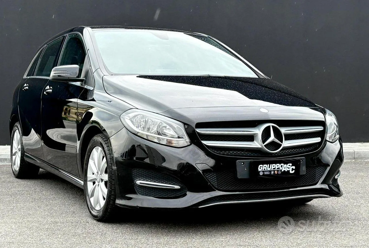 Mercedes-Benz B 180 2015 photo 4