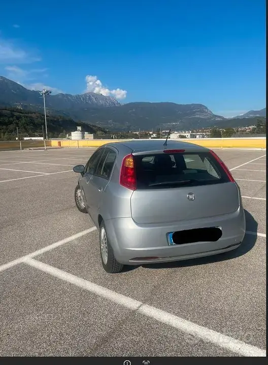 Fiat Grande Punto 2008 photo 3