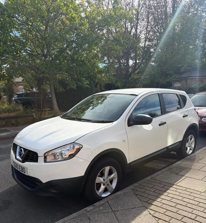 Nissan Qashqai 2010 photo 2