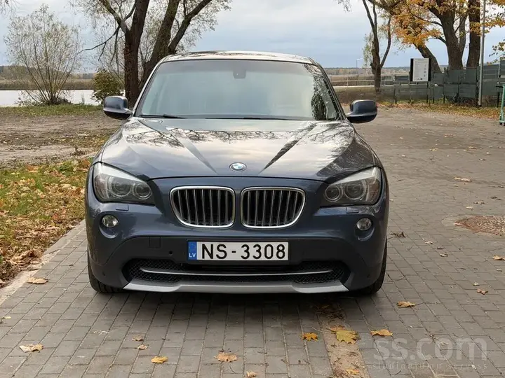 BMW X1 2010 photo 2