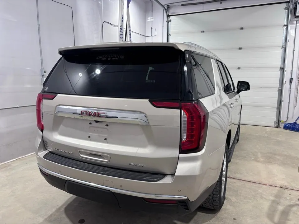 GMC Yukon 2022 photo 2