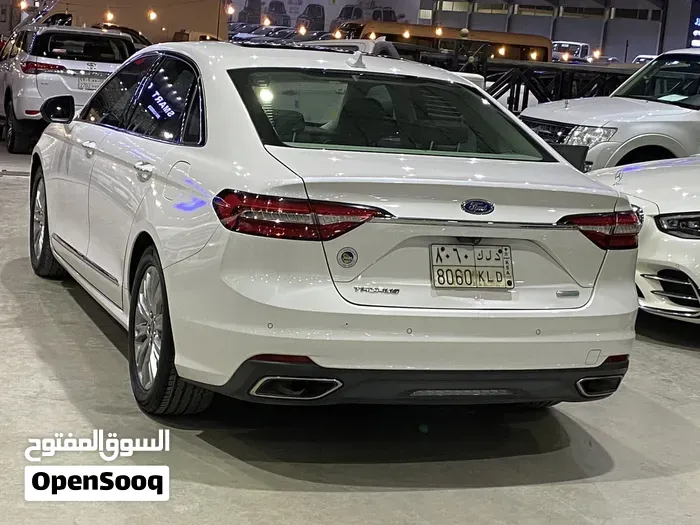 Ford Taurus 2020 photo 4