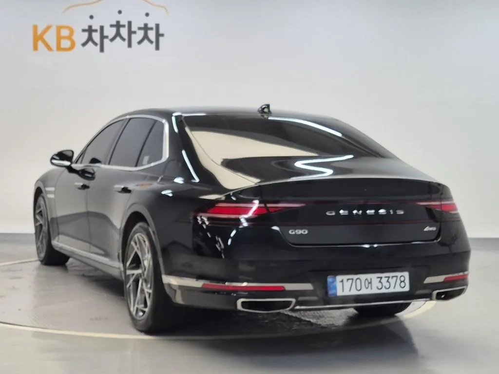 Genesis G90 2022 photo 2