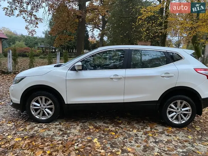 Nissan Qashqai 2015 photo 3