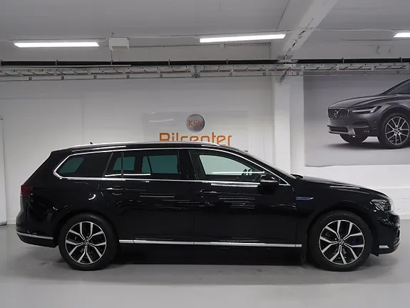 Volkswagen Passat 2022 photo 5