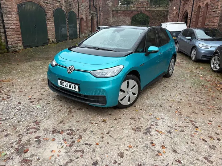 Volkswagen Id.3 2021 photo 2