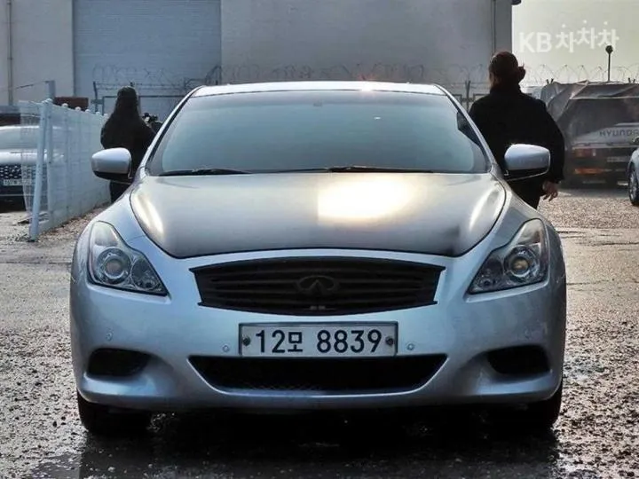 Infiniti G37