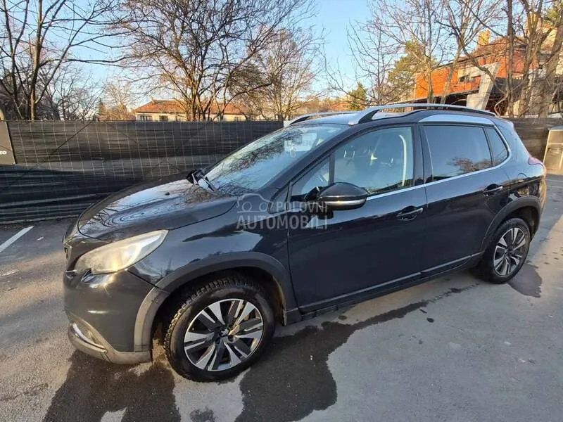 Peugeot 2008 2016 photo 4