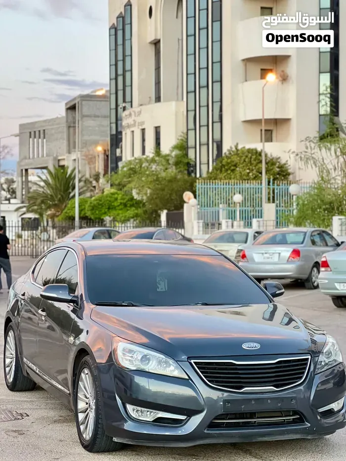 Kia Cadenza 2011 photo 2