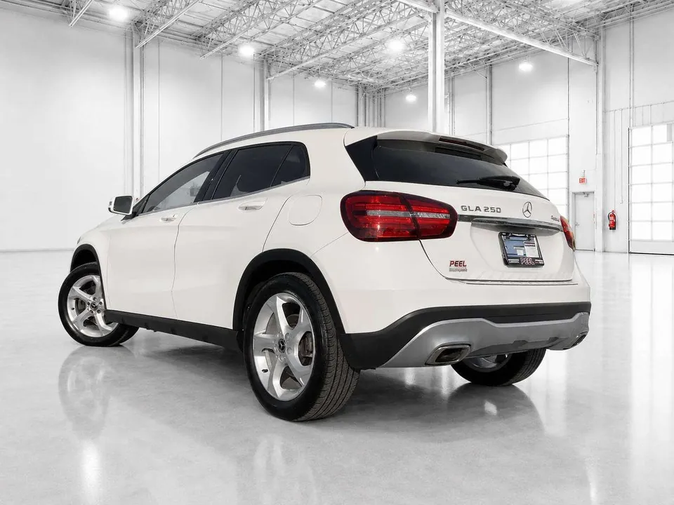 Mercedes-Benz Gla 2018 photo 4