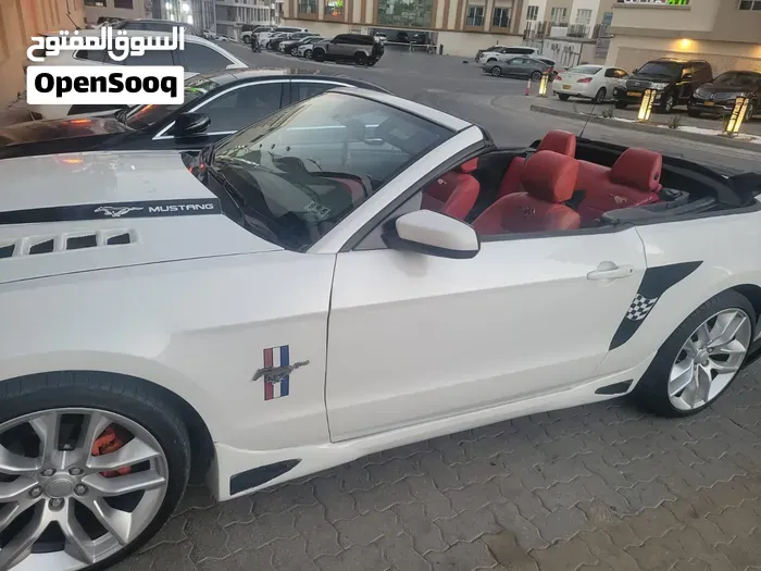 Ford Mustang 2011 photo 5
