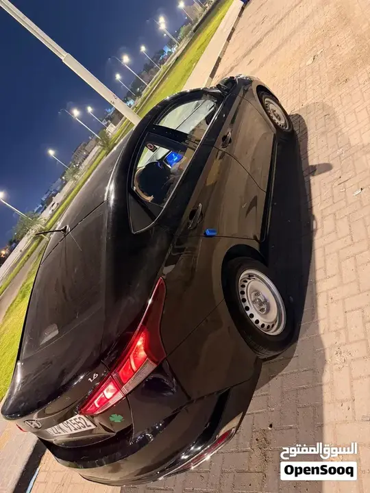 Hyundai Accent 2022 photo 3